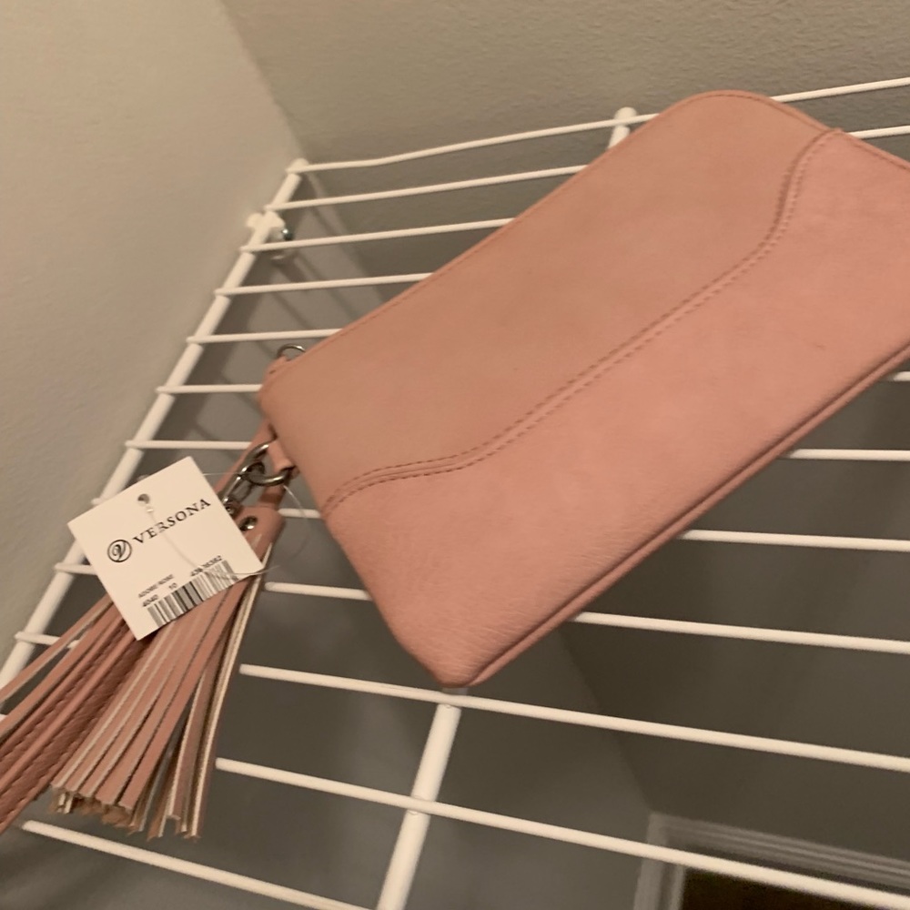 Versona wristlet